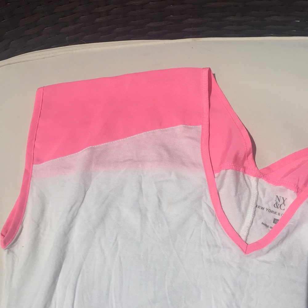 New York & Co - Picture 2 of 3